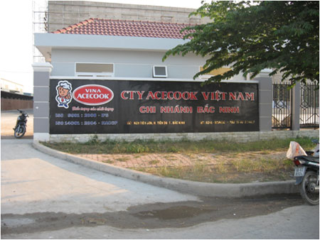 Chữ + logo Acecook tại nhà máy Bắc Ninh
